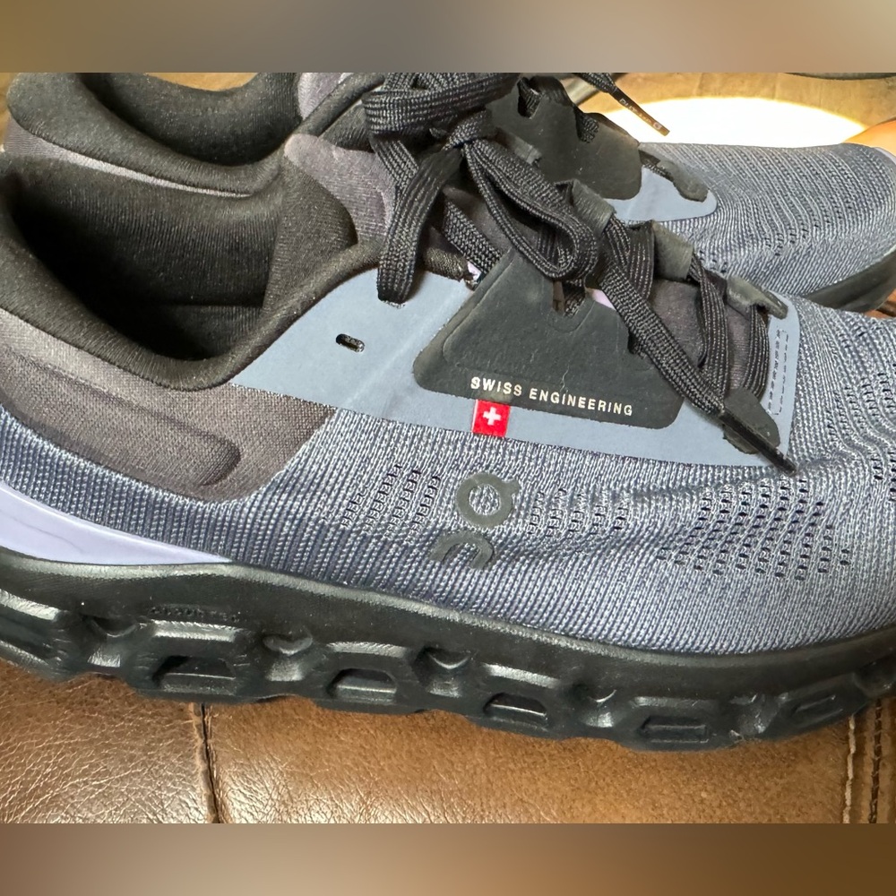 On Cloud multi blue / black running shoes